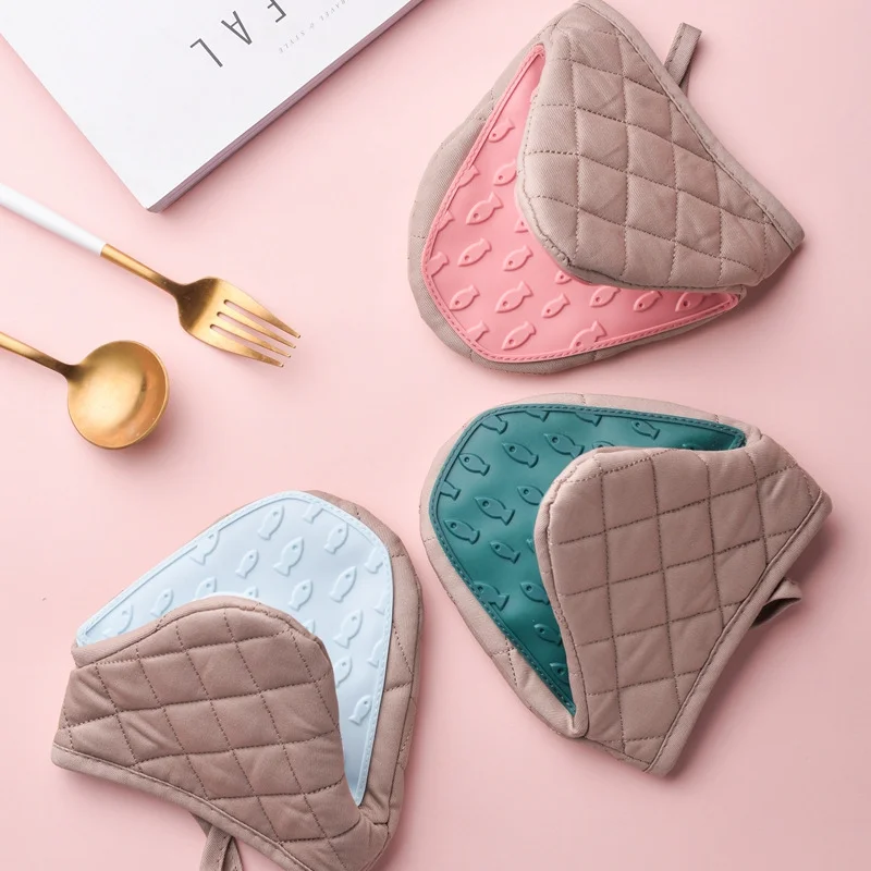 1pc キッチン抗火傷オーブン手袋キッチン多目的魚の形のシリ - Oven Mitt Silicone のレビューと価格