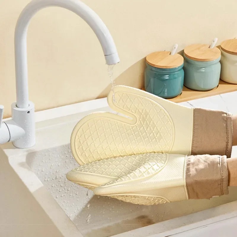 耐熱シリコンオーブン用手袋1個 - 電子レンジ保護用の滑り止 - Oven Mitt Silicone のレビューと価格